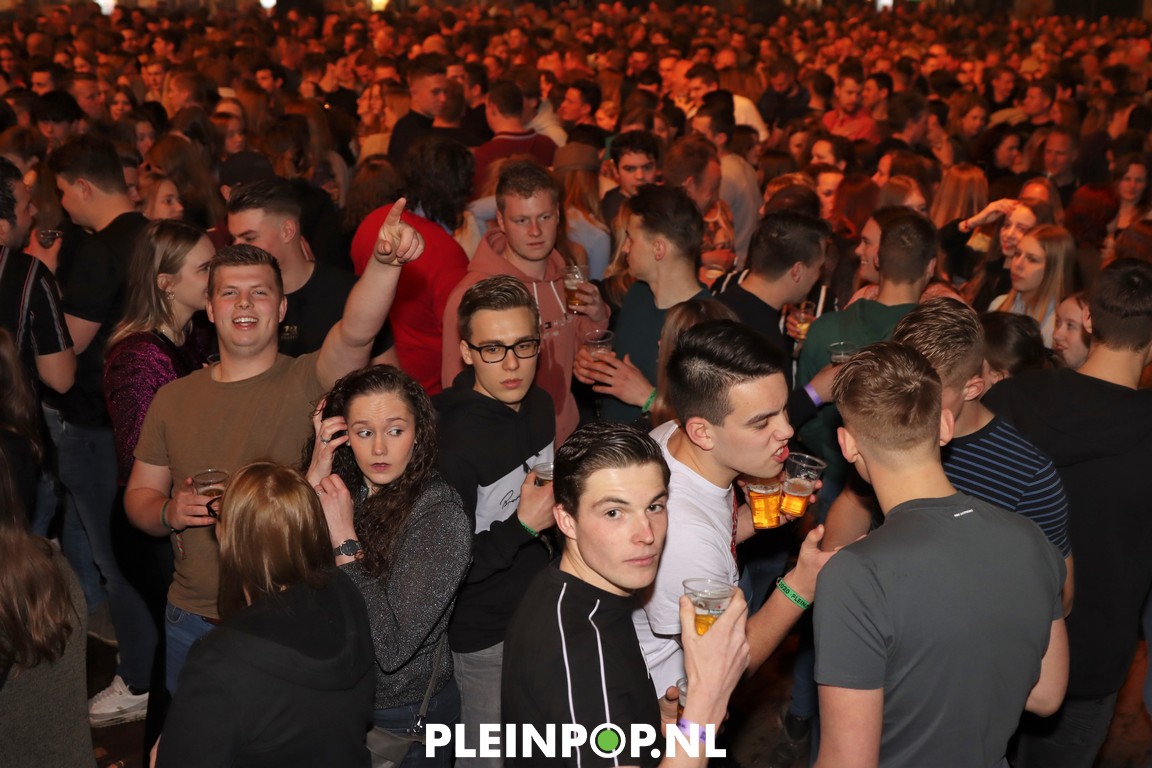 V R I J D A G     (56)